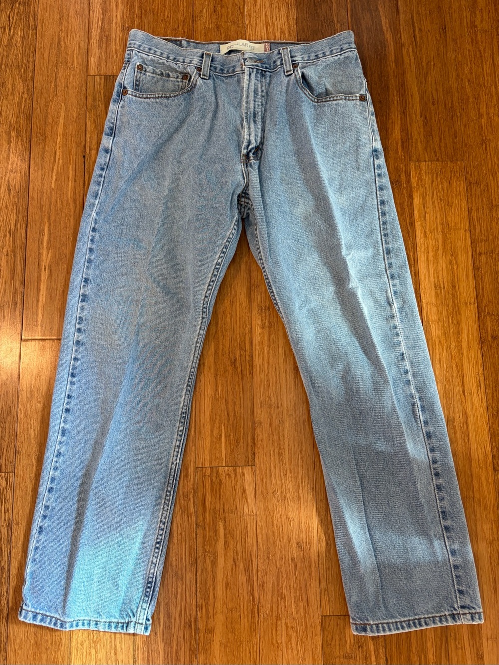 Vintage Levi's 505 Regular Fit  Jeans Medium Wash Blue Denim W34 L30 Mens